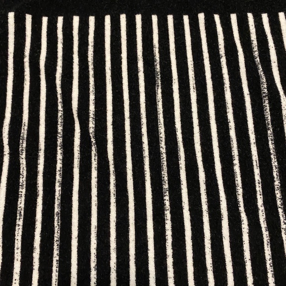 Marimekko x Target Black & White Striped Terry Beach Cover Size M - Picture 4 of 8